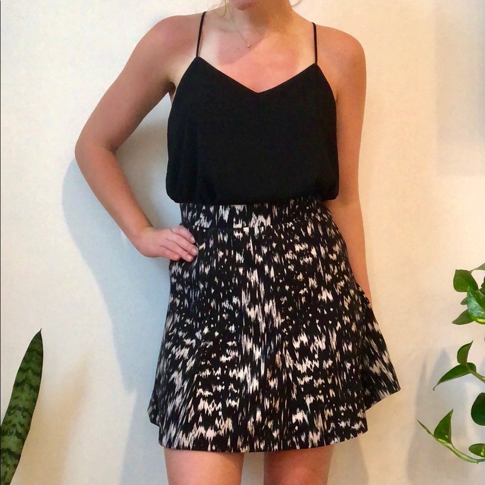 H&M black & white abstract pattern skater skirt